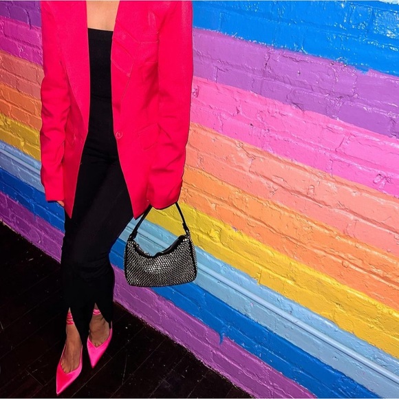 The Attico Venus slinbacks in color strawberry - Picture 8 of 8